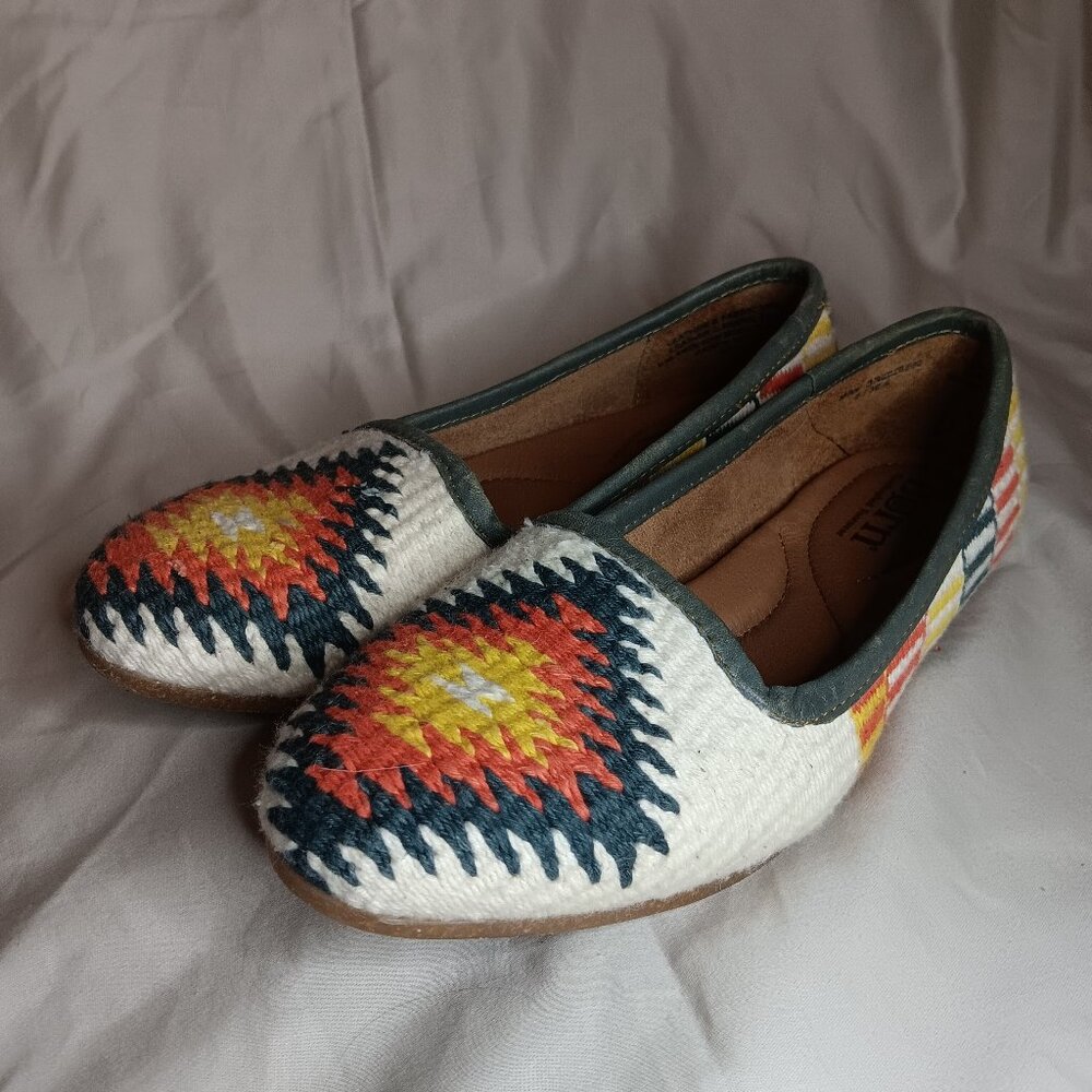 BORN Giselle Southwest Tribal Print Shoe 6.5 New w/o tags